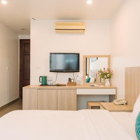 The Ky Moi Hotel And Spa - Ha Noi Center- Near Vincom Ba Trieu Hanoi Exterior photo